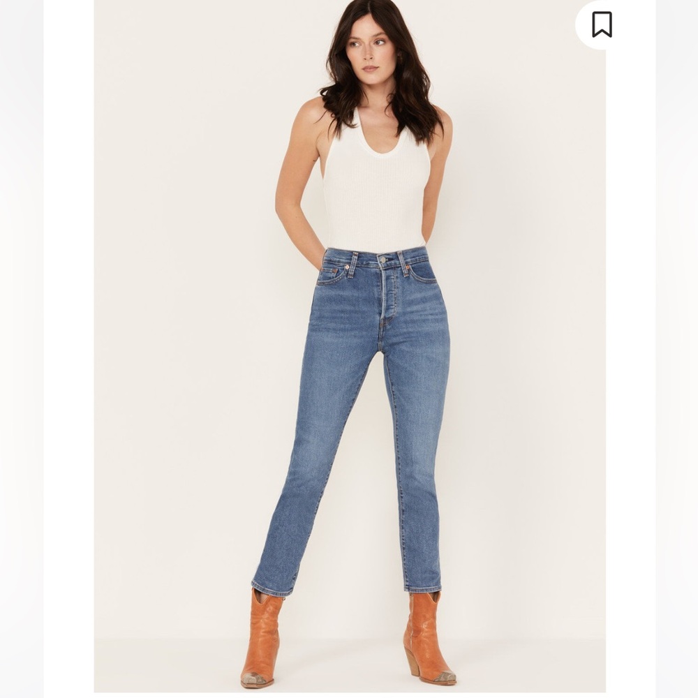 Levi’s Wedgie Straight Women's Medium Wash Summer Love Jeans 31